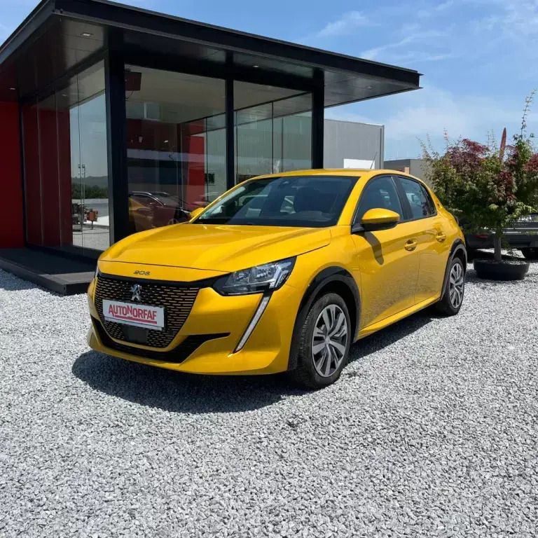 Amarelo Usado 2021 Peugeot e-208 Active Citadino | € 14.990 (Super Preço) - Imagem 1/4