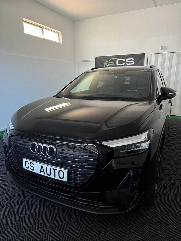 Outra Usado 2022 Audi Q4 e-tron SUV | € 41.900 - Imagem 1/4