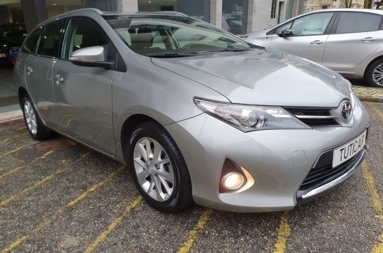Toyota auris sw