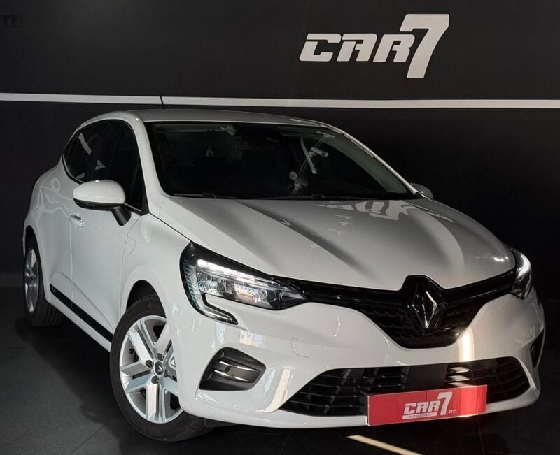 Branco Usado 2022 Renault Clio V Engineered | € 21.990 (Preço elevado) - Imagem 1/4