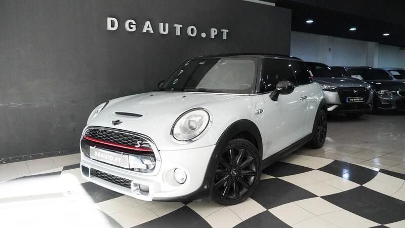 Cinzento Usado 2016 Mini Cooper Citadino | € 22.990 - Imagem 1/4