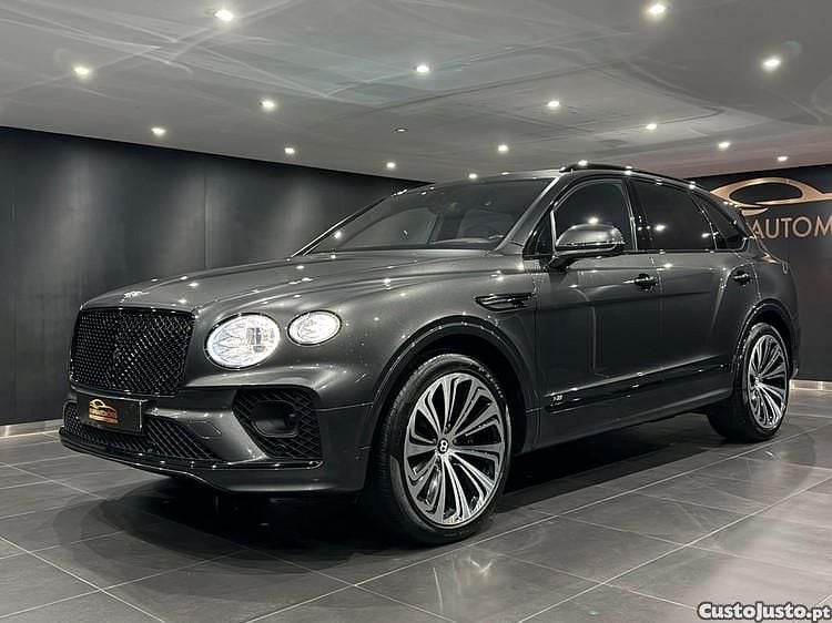 Usado Bentley Bentayga 550 HP (404 kW) 2020 Cinza SUV