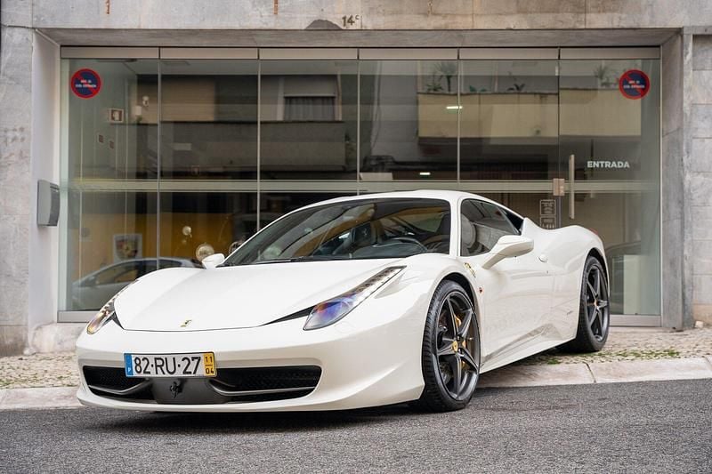 Branco Usado 2011 Ferrari 458 Coupé | € 229.900 - Imagem 1/4