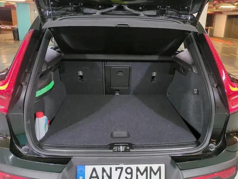 Usado Volvo XC40 Inscription 262 HP (192 kW) 2022 Preto SUV