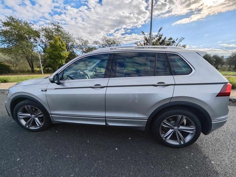 Cinzento Usado 2017 VW Tiguan SUV | € 27.000 (Preço elevado) - Imagem 1/4