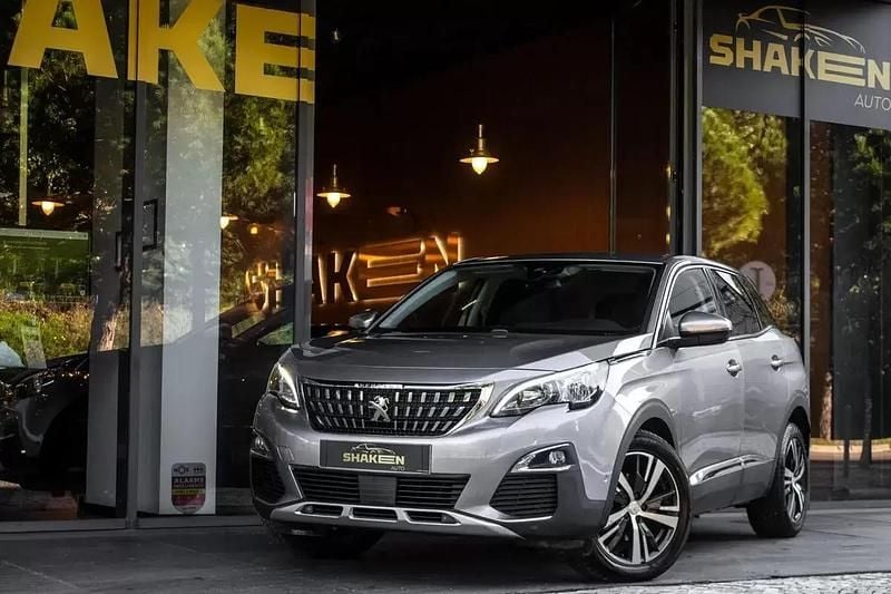 Cinza antracite Usado 2018 Peugeot 3008 Allure Monovolume | € 18.490 (Bom preço) - Imagem 1/4