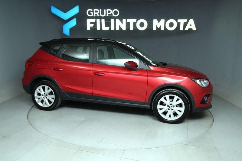 Vermelho Usado 2019 Seat Arona Style SUV | € 13.990 (Bom preço) - Imagem 1/4