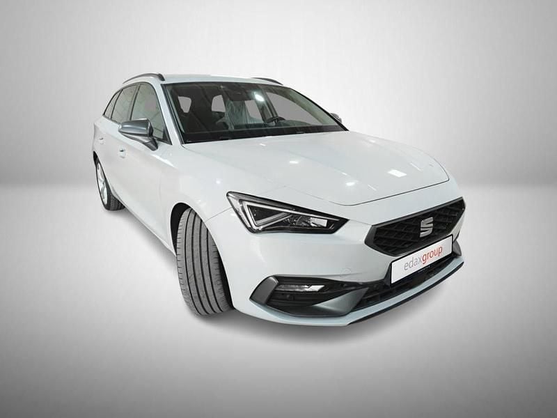 Branco Usado 2021 Seat Leon FR Carrinha | € 20.990 (Preço justo) - Imagem 1/4