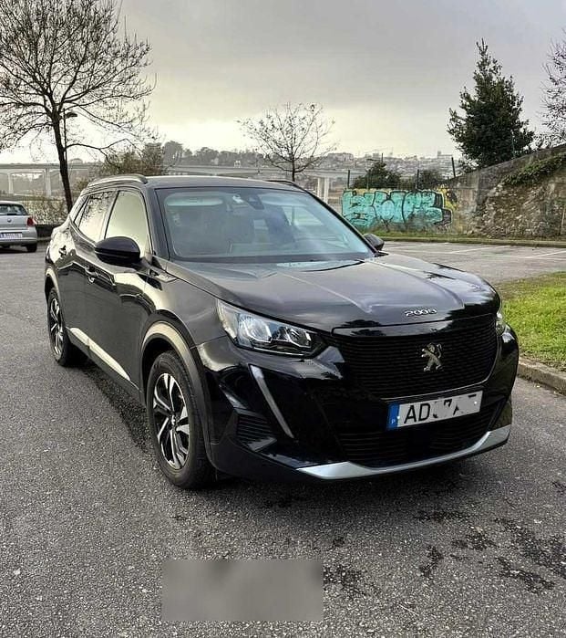 Usado 2020 Peugeot e-2008 Allure SUV | € 14.200 - Imagem 1/4