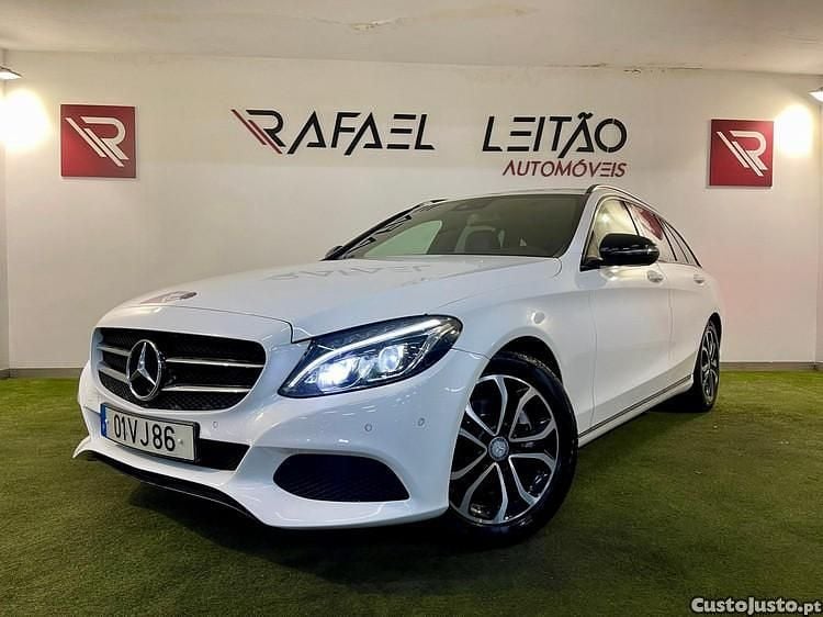 Usado Mercedes C220 Exclusive 170 HP (125 kW) 2015 Branco Carrinha