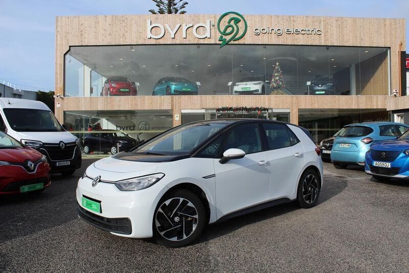 Branco Usado 2021 VW ID.3 Pure Citadino | € 20.900 (Preço justo) - Imagem 1/4