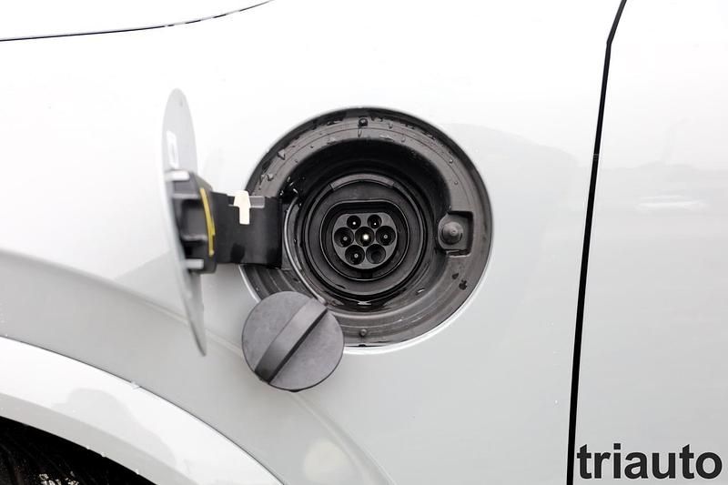 Usado Volvo XC90 Plus 455 HP (334 kW) 2023 Cinza platina SUV