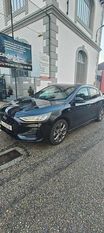Preto Usado 2022 Ford Focus | € 16.900 (Bom preço) - Imagem 1/4