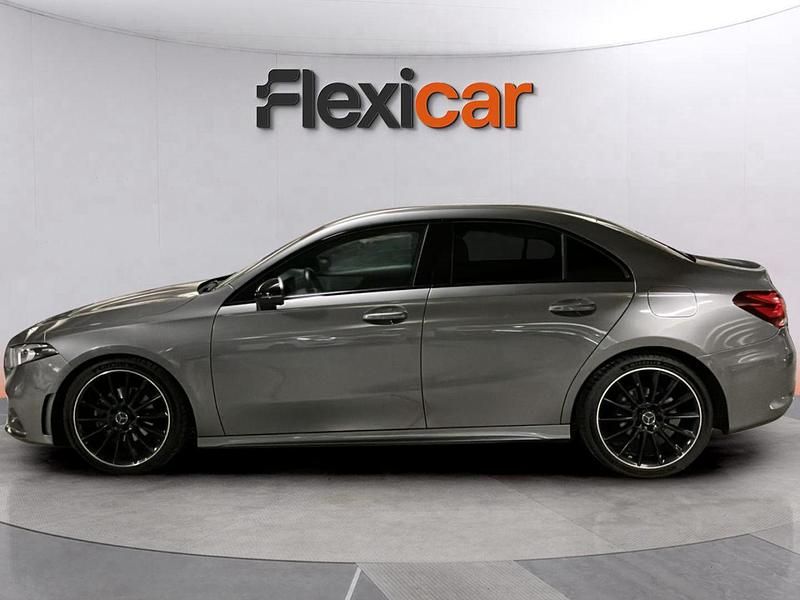 Usado Mercedes A180 AMG line 116 HP (85 kW) 2020 Preto