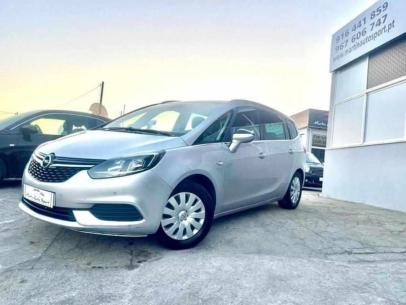 Cinzento Usado 2017 Opel Zafira Carrinha | € 11.990 (Bom preço) - Imagem 1/4