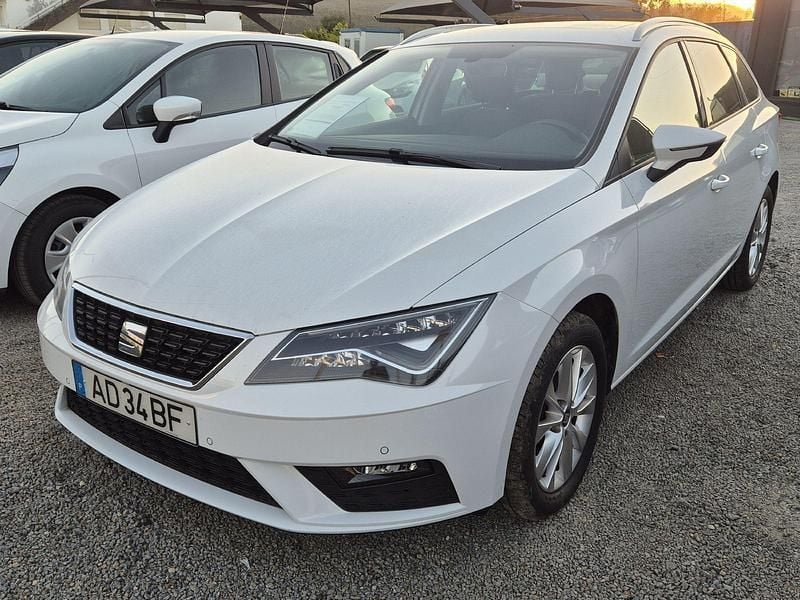 Branco Usado 2020 Seat Leon Style Carrinha | € 16.700 (Preço justo) - Imagem 1/2