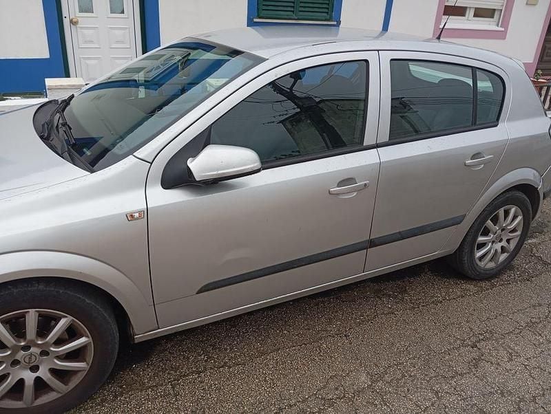 Usado 2004 Opel Astra Sedan | € 1.800 (Super Preço) - Imagem 1/1