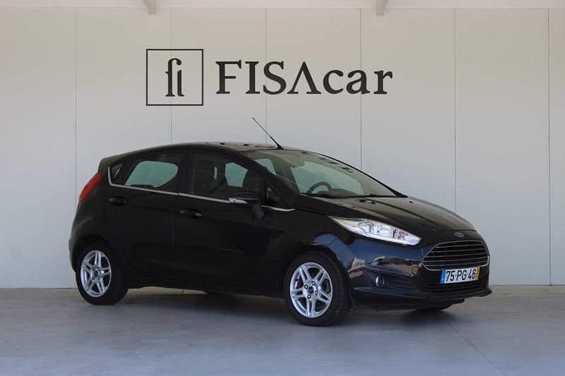Preto Usado 2014 Ford Fiesta Titanium Citadino | € 8.900 (Preço justo) - Imagem 1/4