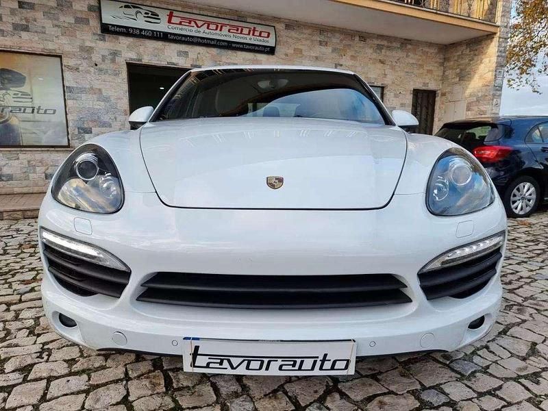 Usado Porsche Cayenne Platinum Edition 245 HP (180 kW) 2014 Branco SUV