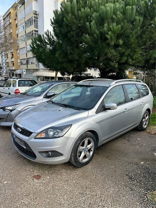 Usado 2010 Ford Focus Sedan | € 5.000 (Preço elevado) - Imagem 1/4