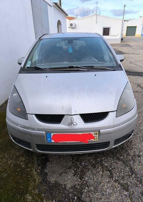 Usado Mitsubishi Colt 75 HP (55 kW) 2008 Sedan