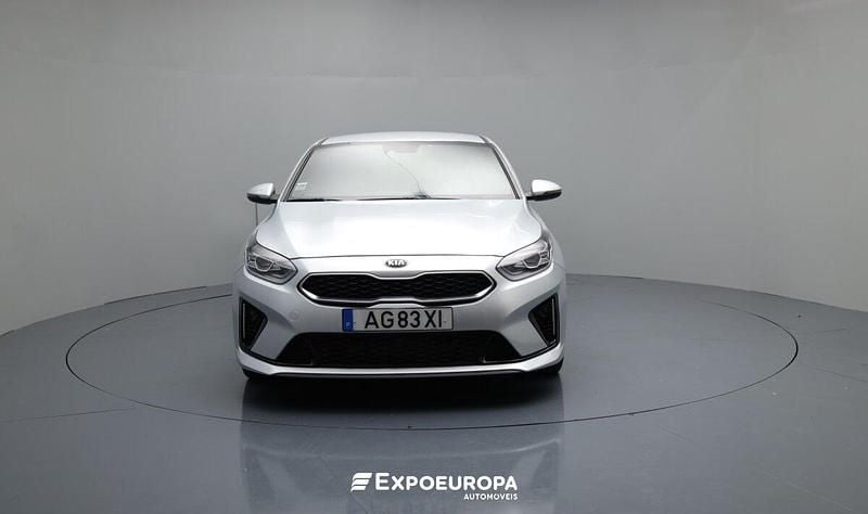 Usado Kia ProCeed 119 HP (87 kW) 2021 Cinzento Carrinha