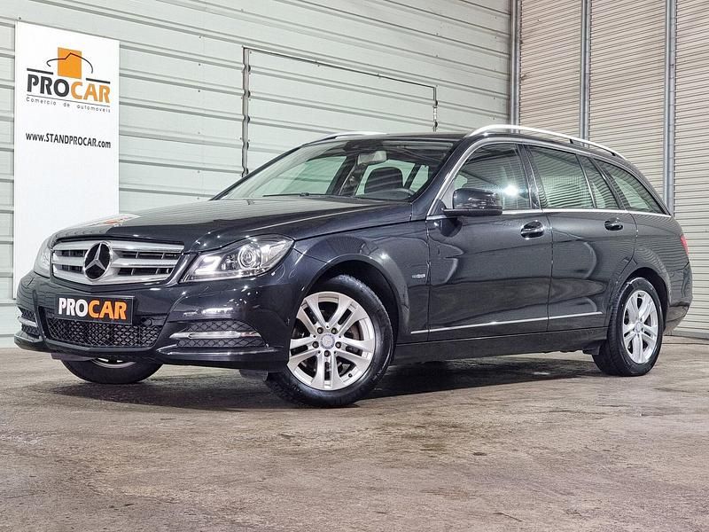 Cinza Usado 2012 Mercedes C200 Avantgarde Carrinha | € 11.500 - Imagem 1/4