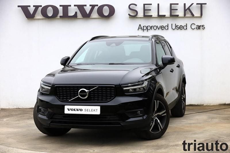 Cinzento ósmio Usado 2018 Volvo XC40 R-Design SUV | € 31.200 - Imagem 1/4