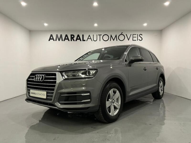 Cinza Usado 2016 Audi Q7 SUV | € 35.500 - Imagem 1/4