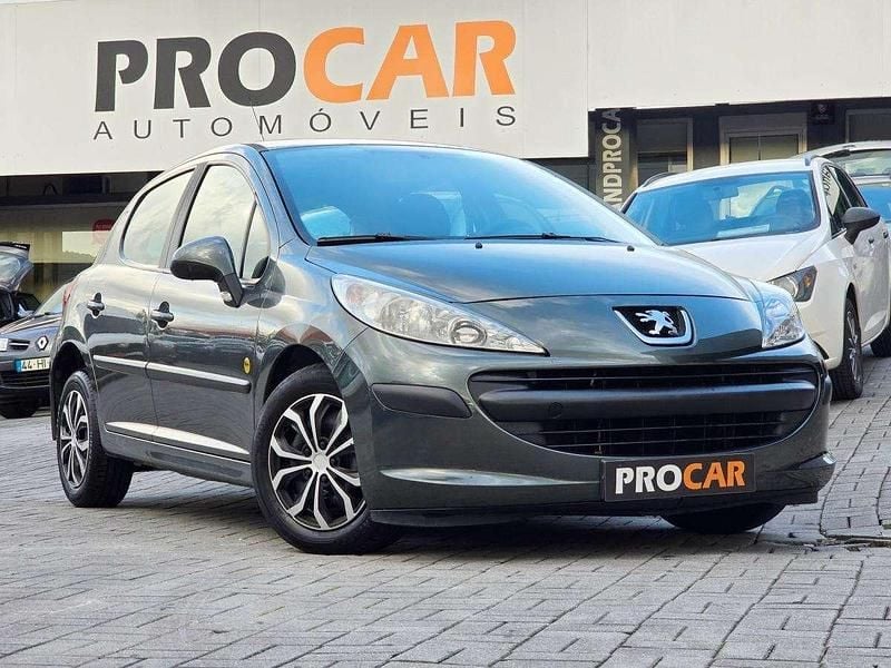 Usado Peugeot 207 95 HP (69 kW) 2008 Cinzento