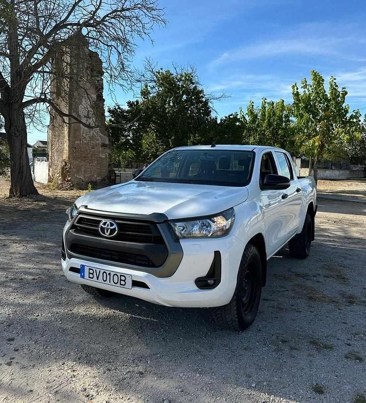 Branco Usado 2022 Toyota HiLux Pickup | € 35.950 (Preço elevado) - Imagem 1/4