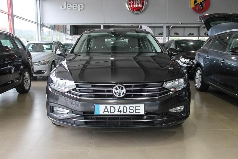Cinzento Usado 2020 VW Passat Carrinha | € 20.000 (Preço justo) - Imagem 1/4