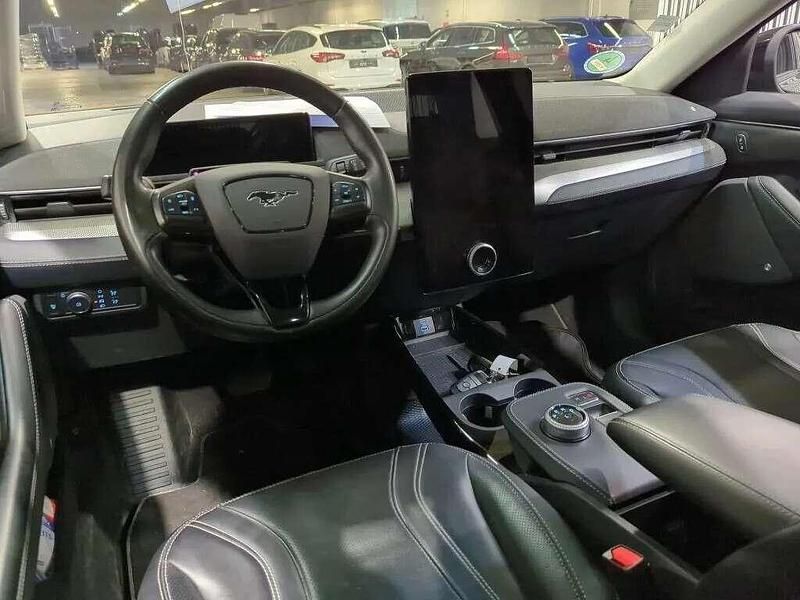 Usado Ford Mustang Mach-E 216 kW (294 HP) 2021 Preto SUV