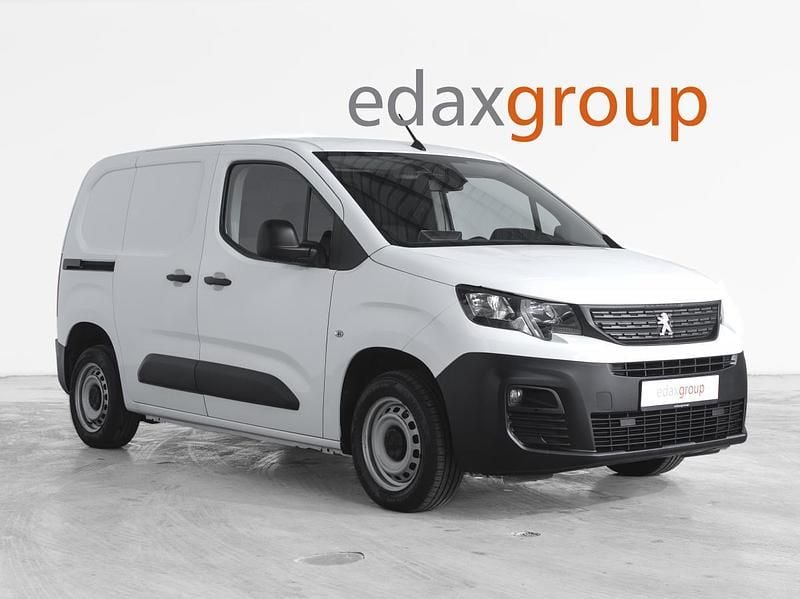 Branco Usado 2022 Peugeot Partner Premium Monovolume | € 13.490 (Bom preço) - Imagem 1/4