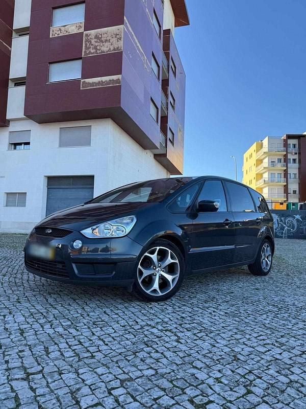 Usado Ford S-MAX S 140 HP (102 kW) 2008 Azul Monovolume