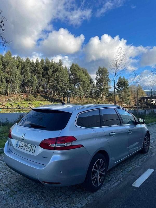 Cinzento Usado 2017 Peugeot 308 SW Carrinha | € 8.900 (Super Preço) - Imagem 1/4