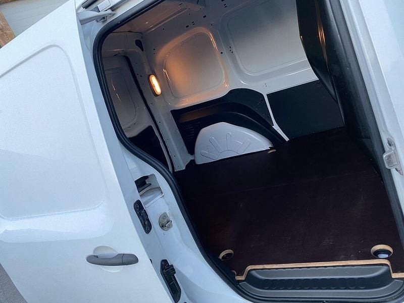Usado Renault Kangoo Business 75 HP (55 kW) 2018 Branco Monovolume
