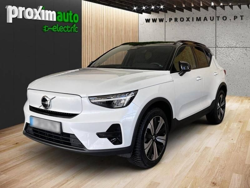 Branco Usado 2022 Volvo XC40 SUV | € 29.900 (Preço justo) - Imagem 1/4