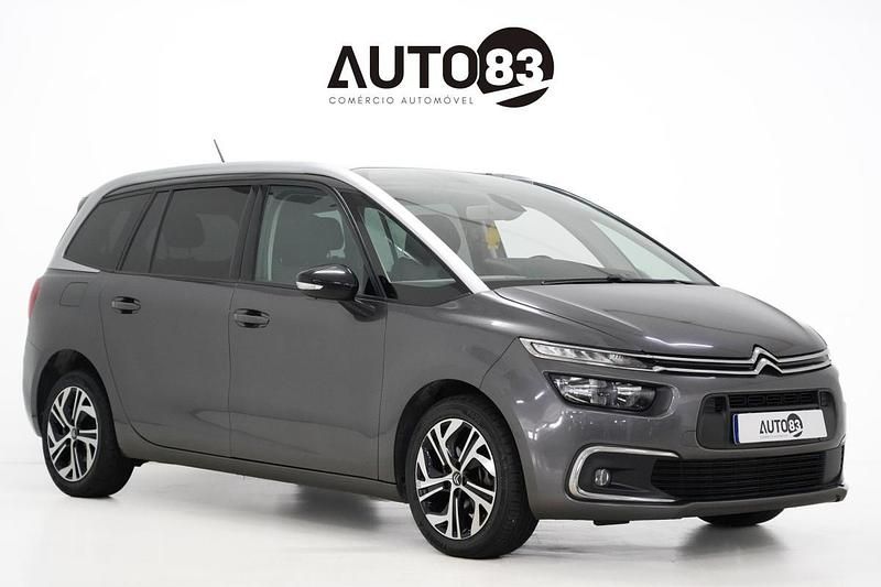 Cinzento Usado 2020 Citroën C4 Feel Monovolume | € 12.990 (Bom preço) - Imagem 1/4
