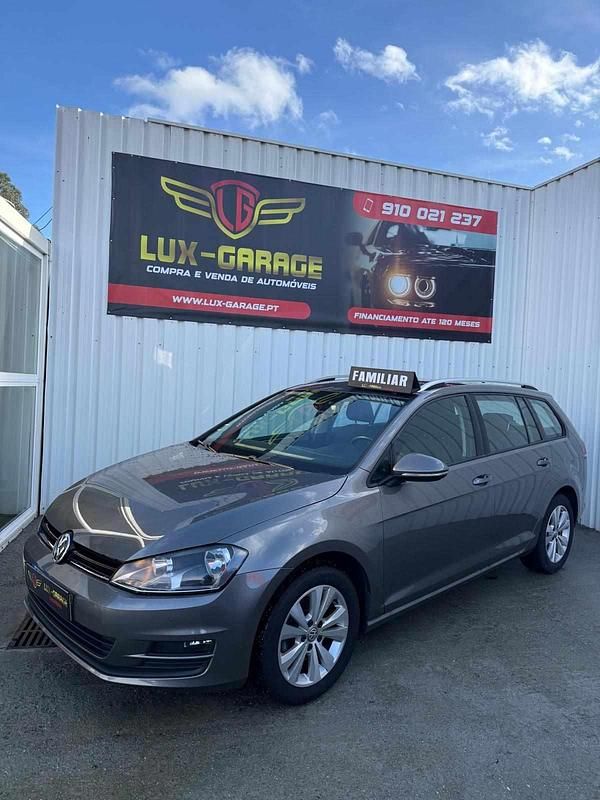 Usado VW Golf VII 105 HP (77 kW) 2015 Cinzento Carrinha