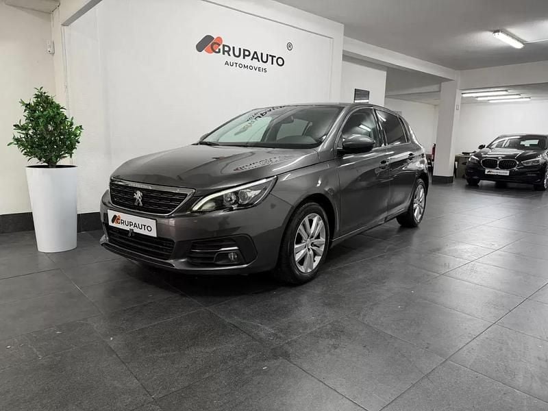 Usado Peugeot 308 Active 100 HP (73 kW) 2018 Cinza escuro
