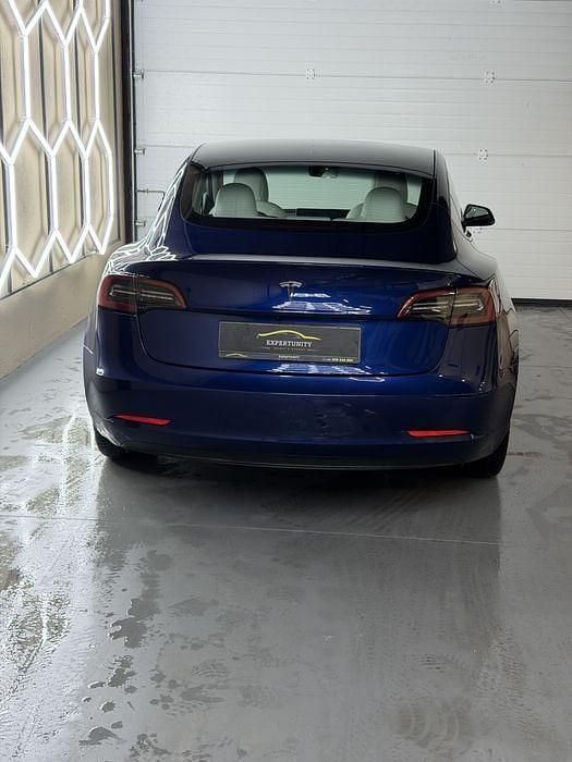 Usado Tesla Model 3 Standard Range 239 kW (325 HP) 2023 Sedan