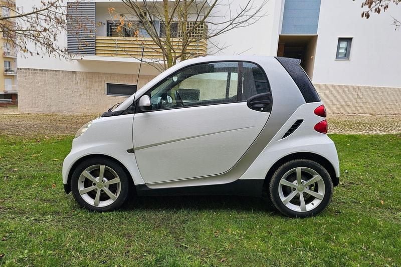 Branco Usado 2007 Smart ForTwo Cabrio Passion Cabrios | € 4.990 - Imagem 1/4