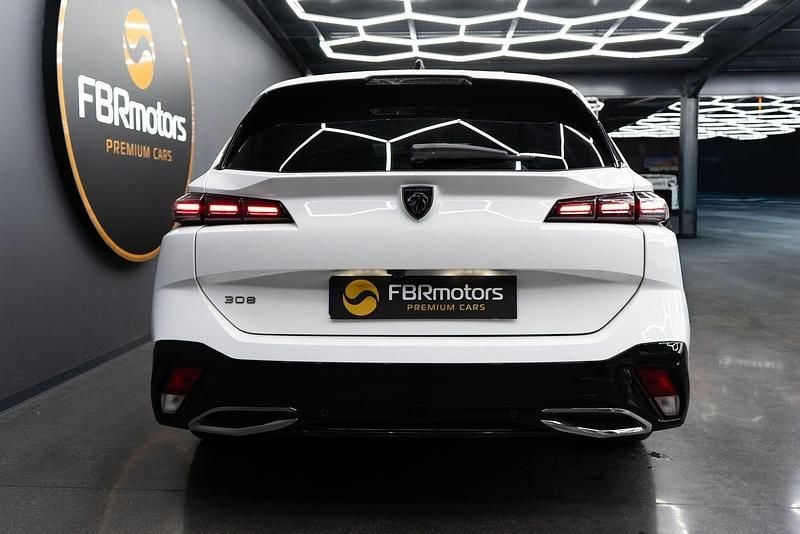 Usado Peugeot 308 Allure 130 HP (95 kW) 2022 Branco Carrinha