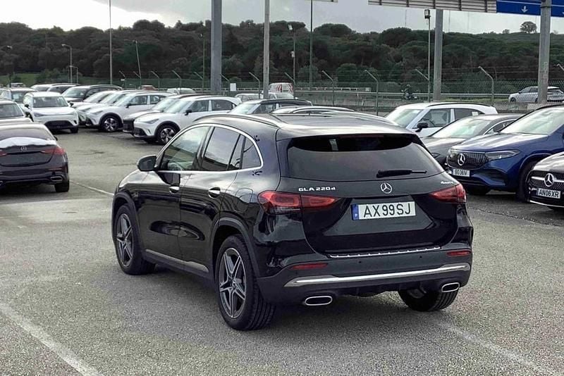 Usado Mercedes GLA220 AMG line 190 HP (139 kW) 2023 Preto SUV