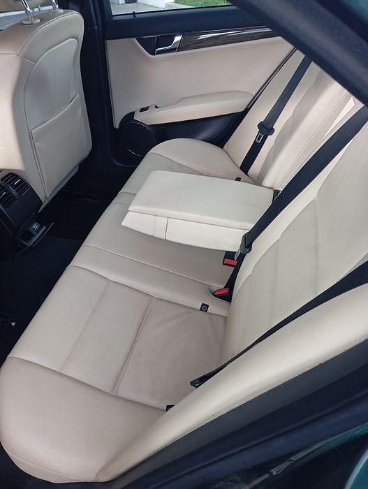 Usado Mercedes C220 170 HP (125 kW) 2007 Sedan