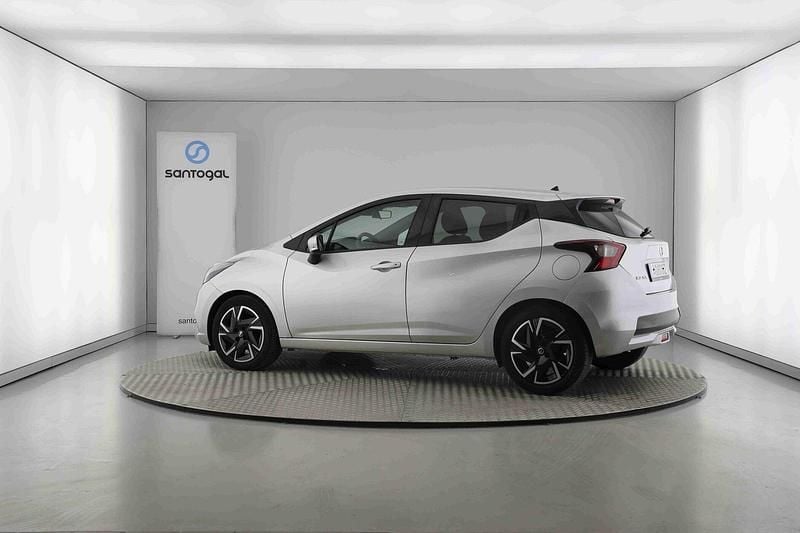 Usado Nissan Micra Acenta 92 HP (67 kW) 2022 Cinzento Citadino