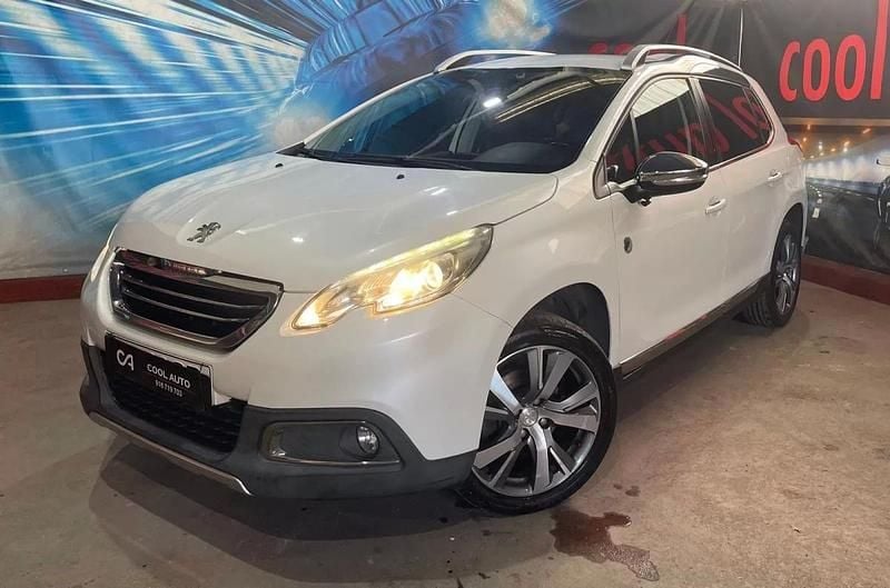 Usado Peugeot 2008 Crossway 110 HP (80 kW) 2015 Branco SUV