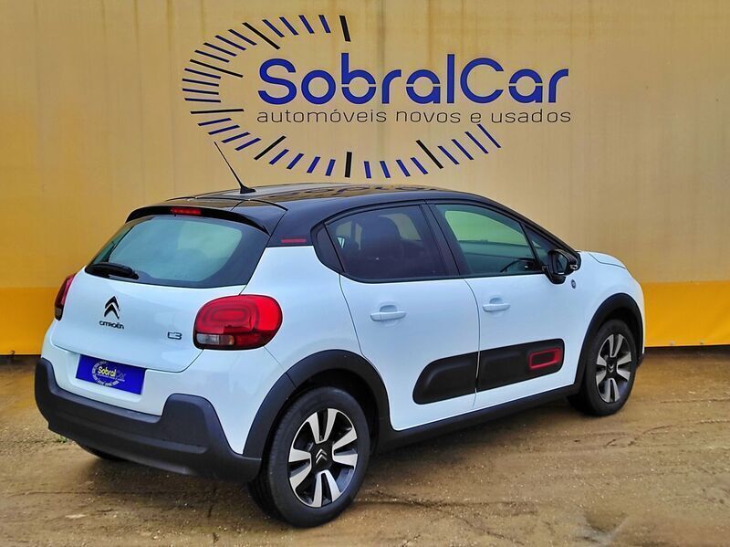 Branco Usado 2022 Citroën C3 PureTech Citadino | € 16.500 (Caro) - Imagem 1/4