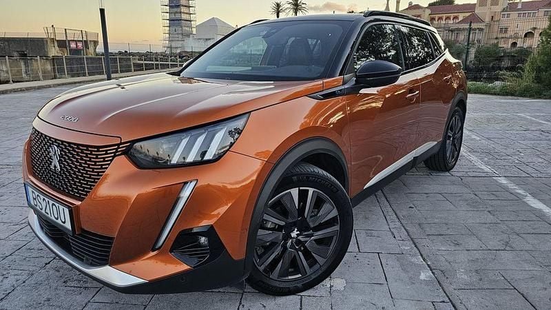 Usado 2021 Peugeot e-2008 GT-line SUV | € 20.550 - Imagem 1/4